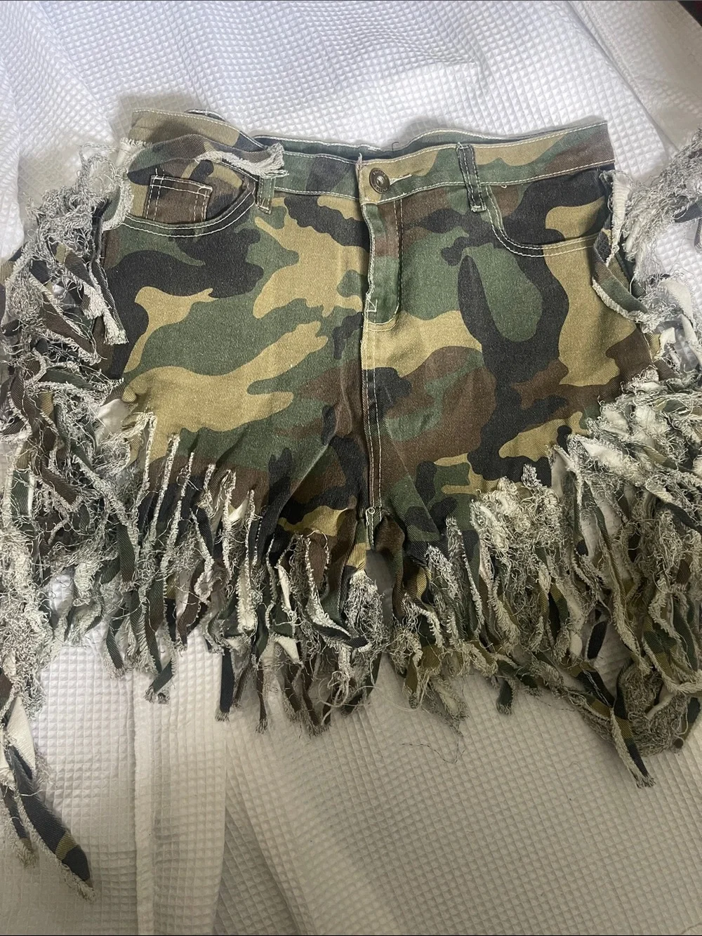 Frayed Camo Denim Cutoff Shorts - Green Camo Fringe